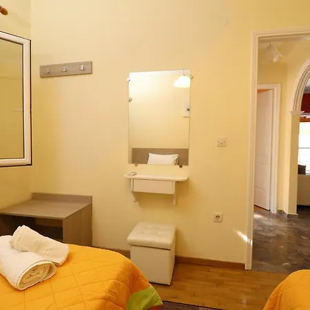 A Apartment- Corfu Town, * Kanoni (Corfu)